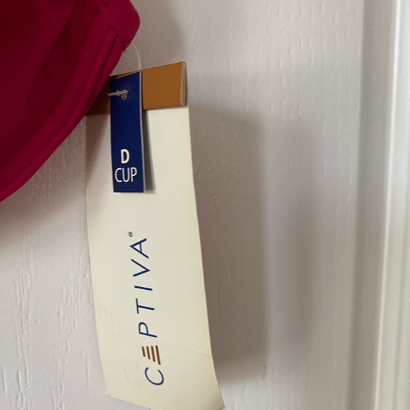 CAPTIVA BIKINI TOP NEW WITH TAG - Picture 3 of 7